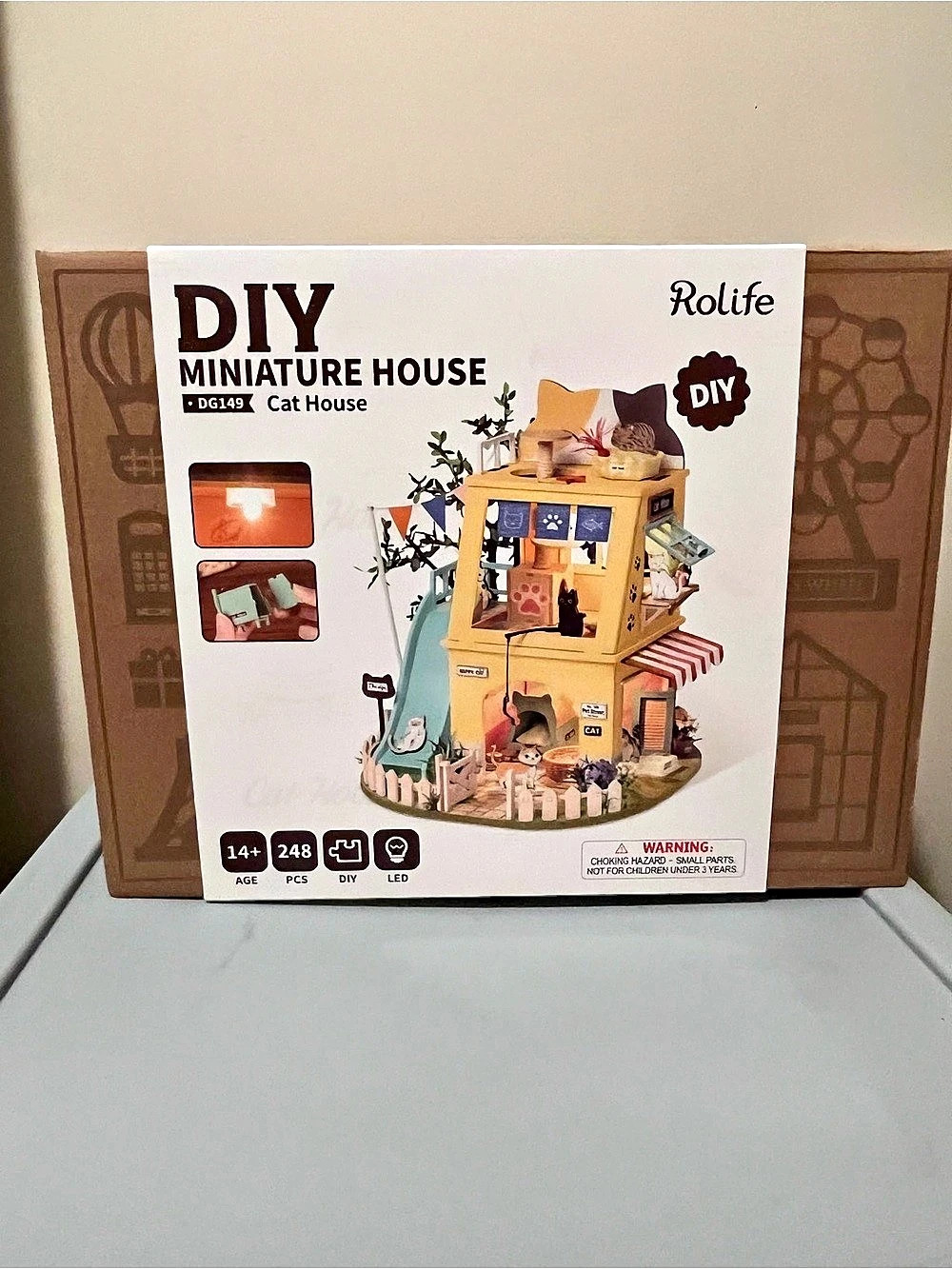 Rolife DIY Miniature House Cat House Kit NWT